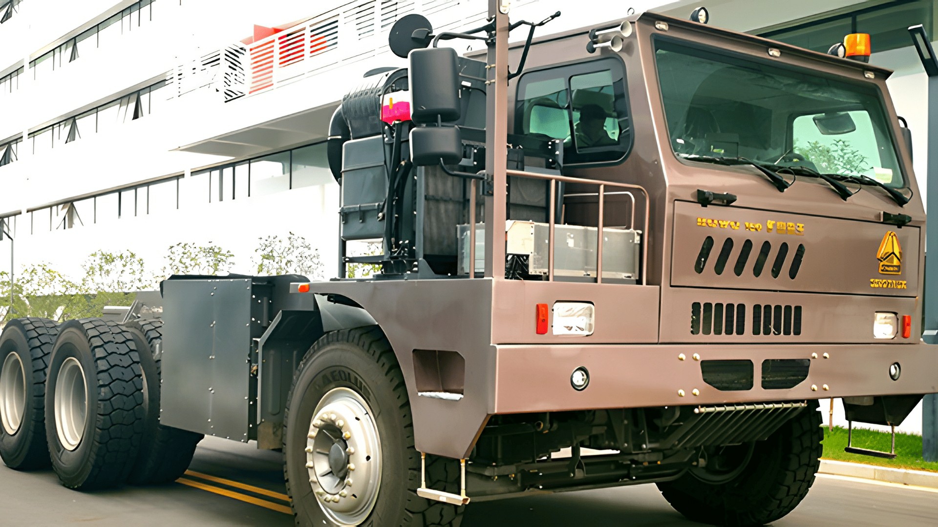 中国重汽 · HOWO矿山霸王