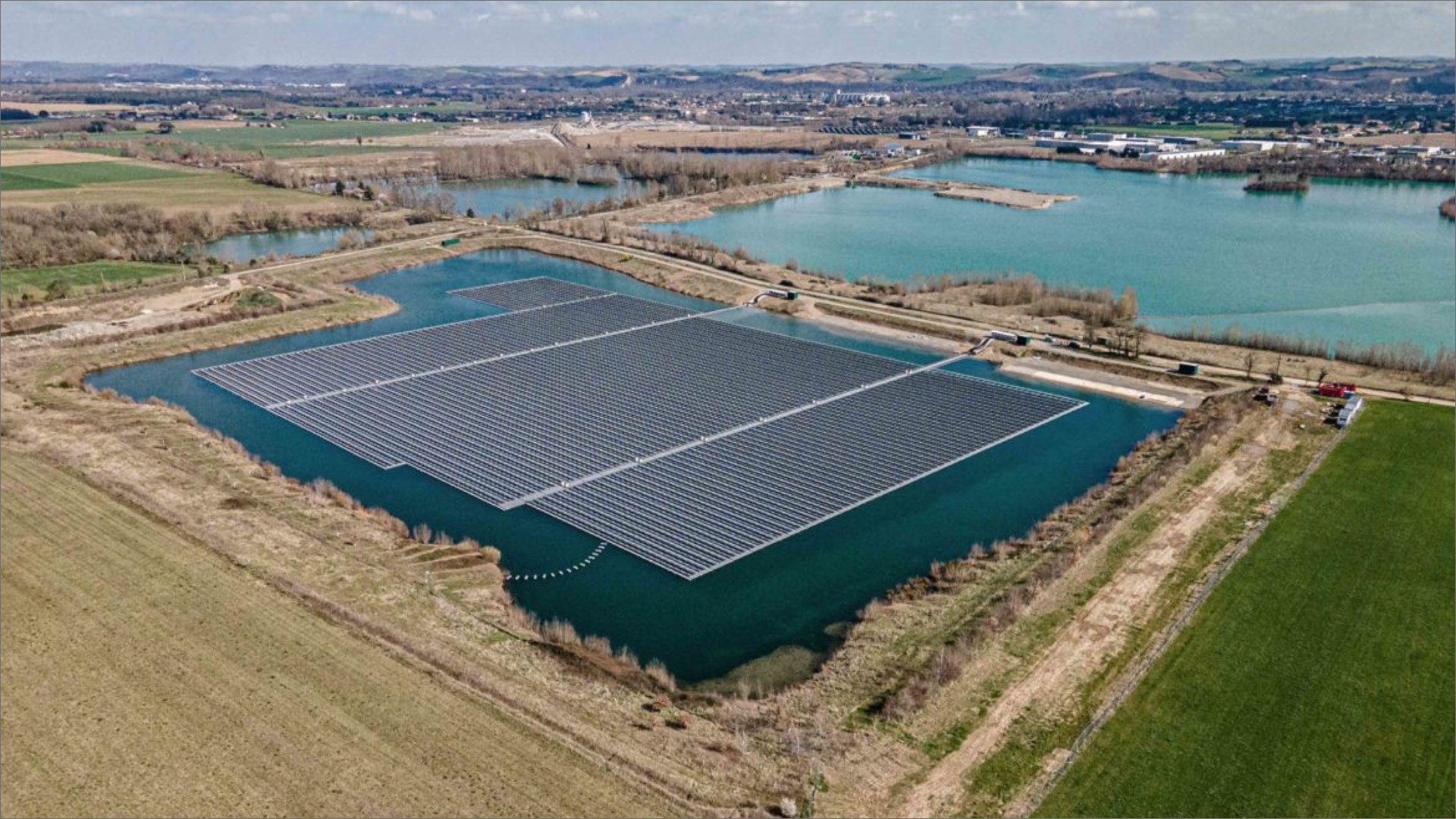 法国5MW漂浮电站